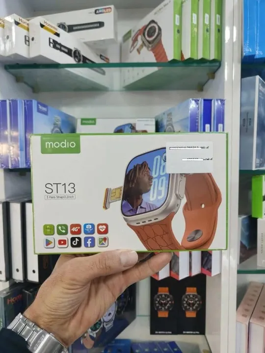 Modio%20ST13%20Smart%20Watch%202.2%20Inch%20Full%20Screen%20Display%20With%204G%20SIM%20card%20Support%203%20Pair%20Straps%20and%20Wireless%20Charger%20For%20Ladies%20and%20Gents%20(Black)%20-%20Image%204