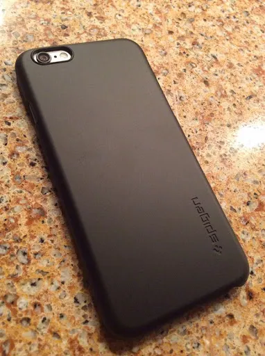 Spigen%20Matte%20Slim%20Fit%20Case%20Back%20Cover%20For%20iPhone%206/6S%20-%20Image%203