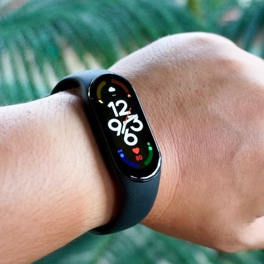 Xiaomi%20Mi%20Band%207%20(Global)%20Fitness%20Tracker%20with%20Notifications,%20Call%20Reminder,%20Heart%20Rate%20Monitor,%20SpO2%20Monitor%20-%20Image%203