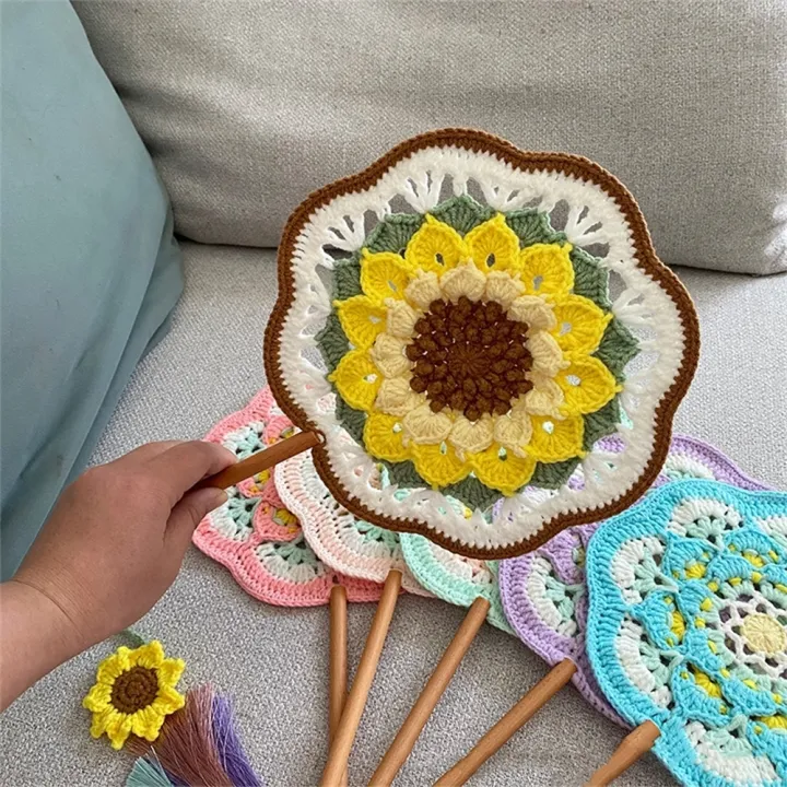 Knitted%20Yarn%20Fan%20Bohemian%20Style%20Handmade%20DIY%20Wool%20Crochet%20Flower%20Vintage%20Fan%20For%20Special%20Events%20Parties%20Gifts%20Home%20Decor%20-%20Image%202