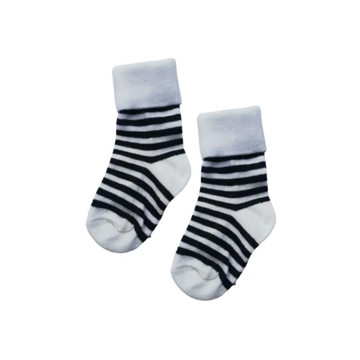 New%20Fashion%20Black%20&%20white%20baby%20socks%20-%20Image%203
