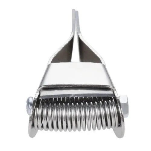 Easy%20Thread%20Cutting%20Tool%20for%20Sewing%20Machine%20/%20Snip%20Grip%20Thread%20Cutter%20With%20Concealed%20Knife%20for%20industrial%20sewing%20machine%20-%20Image%202