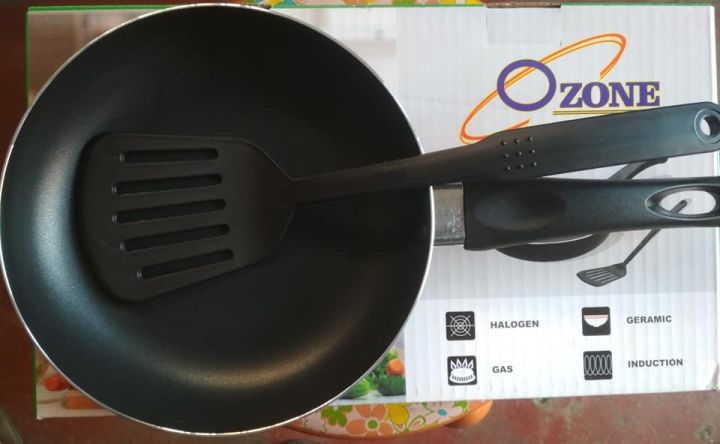 Fry%20pan%2018cm%2020cm%2024cm%20top%20quality%20free%20spoon%20Nonstick%20Sauce%20Pan%20Nonstick%20Fry%20pan%20Sauce%20Pan%20Tawa%20Pan%20Non%20Stick%20Frying%20Pan%20-%20Image%203