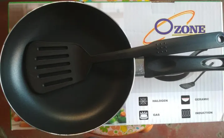 Fry%20pan%2018cm%2020cm%2024cm%20top%20quality%20free%20spoon%20Nonstick%20Sauce%20Pan%20Nonstick%20Fry%20pan%20Sauce%20Pan%20Tawa%20Pan%20Non%20Stick%20Frying%20Pan%20-%20Image%203