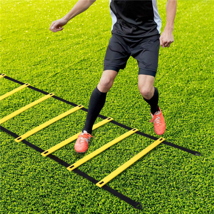 Sports%20Speed%20Agility%20Training%20Set%2010%20Disc%20Cones%20and%20Agility%20Ladder%20-%20Image%203