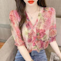 Bohemian V-neck Floral Shirt Women's Summer 2025 New Foreign Style Ruffle Sleeve Casual Chiffon Shirt Top. 