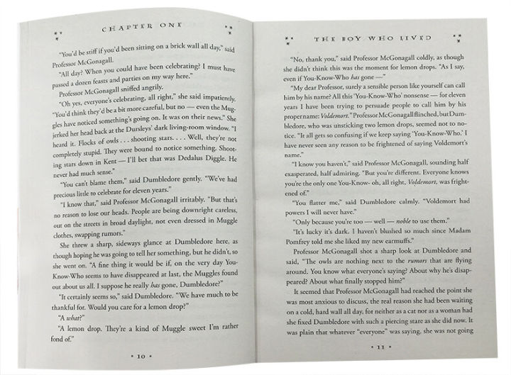 Harry%20Potter%20and%20the%20Sorcerer's%20Stone%20(Harry%20Potter,%20Book%201)%20Paperback%20by%20J.%20K.%20Rowling%20-%20Image%204