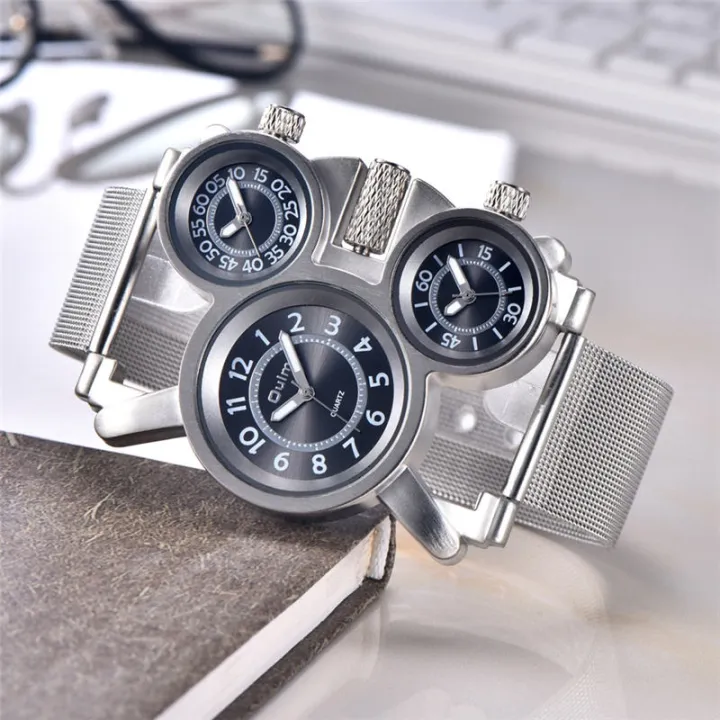 GlobeMaster%E2%84%A2%20Men%E2%80%99s%20Triple%20Time%20Zone%20Big%20Dial%20Watch%20-%20Image%204