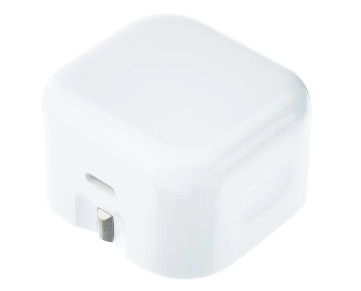 20W%20USB%20C%20Fast%20Charger%20Compatible%20with%20iPhone%2014/14%20Plus/14%20Pro/14%20Pro%20Max/13%2012,USBC%20PD%20Wall%20Charging%20Plug%20UK%20Type%20C%20Power%20Adapter%20-%20Image%204