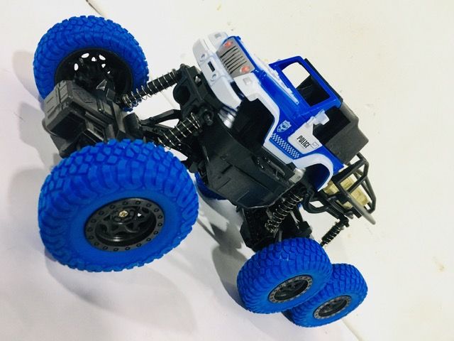 6WD%20%20OFF%20Road%20Rock%20Crawler%20Monster%20Rechargeable%20Buggy%20Car%20Truck%20Jeep%204%20Wheel%20Drive%20Unique%20Design%201:16%20Scale%20Suspension%20System%20Strong%20Power%20High%20Quality%20OFF%20Road%20Vehicle%20-%20Image%205