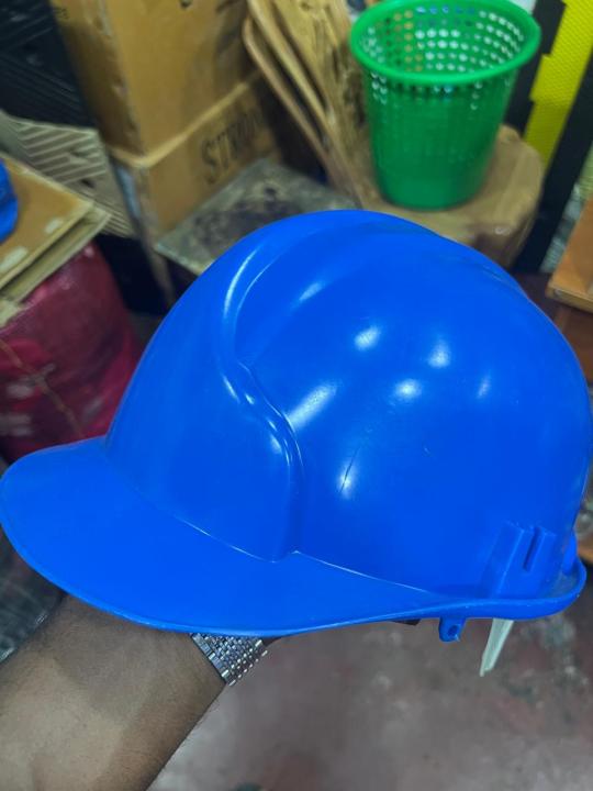 Safety%20Helmet%20With%20Chin%20Gaurd%20Construction%20Electrical%20Workers%20-%20Image%202