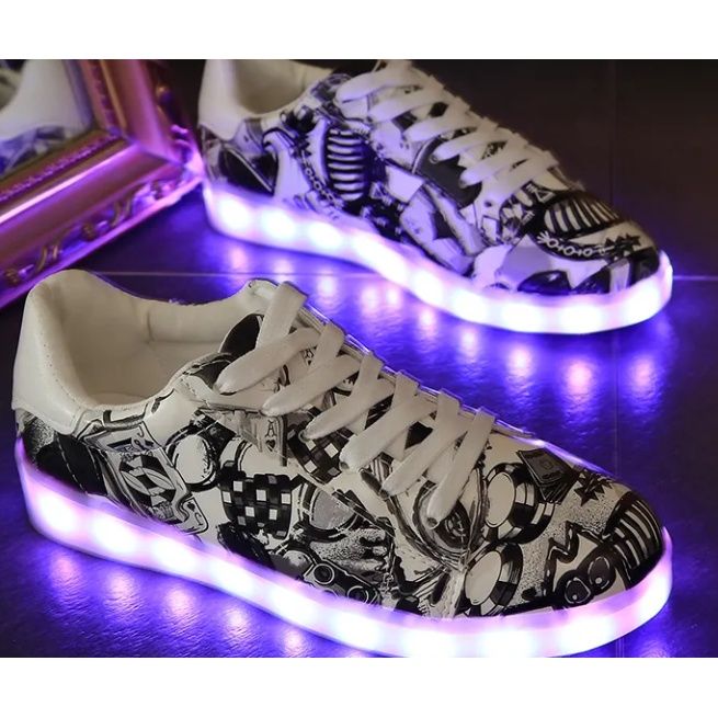 %E3%80%90ThinkWay%E3%80%91%E2%96%AB%EF%B9%8D#Glow%20In%20The%20Dark%20Shoes#Waterproof%20Charging%20Colorful%20Luminous%20Shoes%20Couple%20Street%20Dance%20Ghost#Dindang01.ph#10.12%2091/14%20-%20Image%204