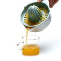 Manual Portable Citrus Juicer Kitchen Tools Plastic Orange Lemon Squeezer Multifunction Fruit Juicer Machine Kitchen Accessories. 