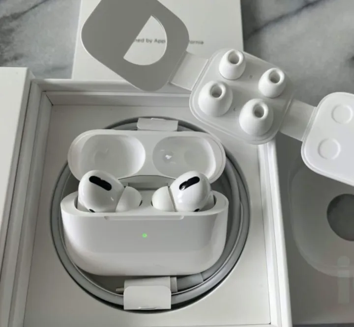 AirPods%20Pro%20High%20Quality%20Copy%20-%20Image%203