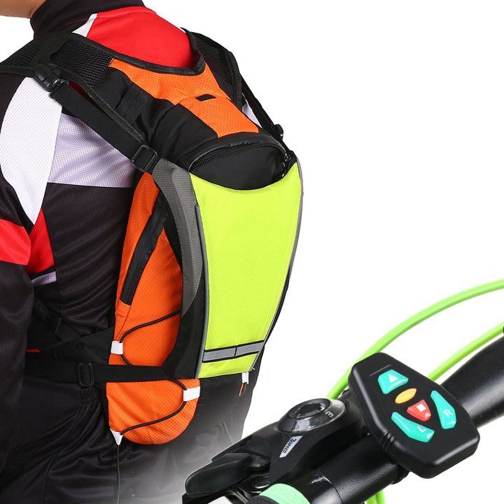 LED%20Turn%20Signal%20Bike%20Pack%20USB%20Rechargeable%20Reflective%20Backpack%20Attachment%20Clip%20with%20Remote%20Control%20LED%20Backpack%20with%20Direction%20Indicator%20Safety%20Light%20Bag%20Sports%20Vest%20for%20Cycling%20Running%20Walking%20Jogging%20-%20Image%206