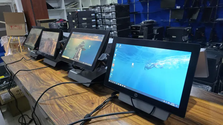 Hp%20POS%20System%20with%20Dual%20Screen%20and%20Touch%20Display%20-%20Image%204
