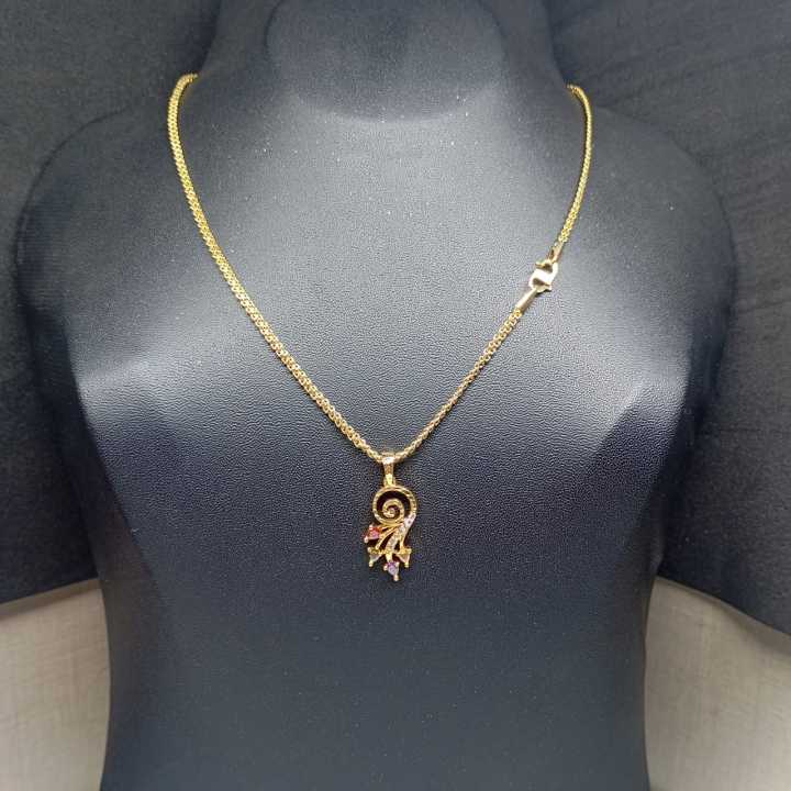 Gold%20Plated%202.8mm%20Bismarck%20Chain%20with%20Pendant%20-%20Image%203