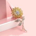 Japanese and Korean Fashionable Elegant Matte Gold Ginkgo Leaf Sunflower Brooch Women's Tight Waist Fixed Dual-Use Clothing Accessories. 