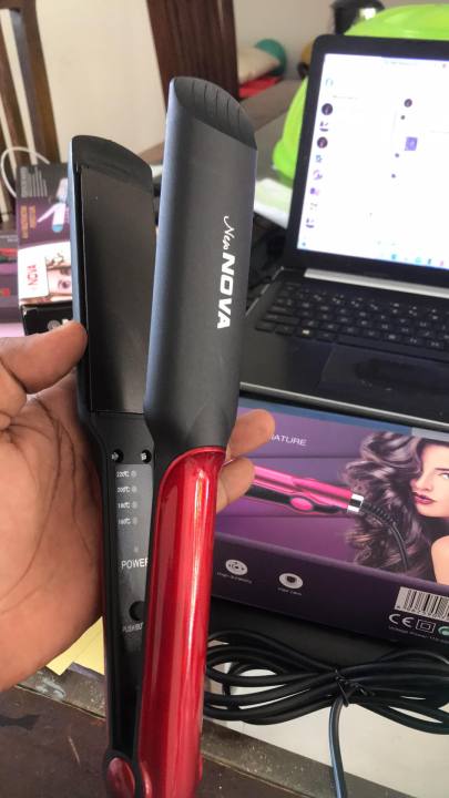 NOVA%20Hair%20Straightner%20Iron%20220C%20-%20Image%207