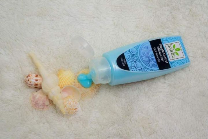 Herb%20Line%20Pimple%20Control%20Moisturizer%20120%20Ml%20-%20Image%203