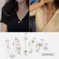 Fashion Pearl Brooches Pins Accessory. 