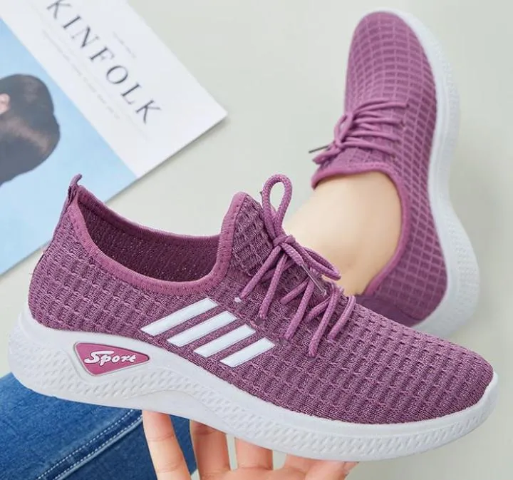 Women's%20shoes%20breathable%20running%20striding%20fly%20netting%20shoes%20ladies%20spring%20and%20summer%20new%20fashion%20leisure%20sports%20shoes%20-%20Image%203
