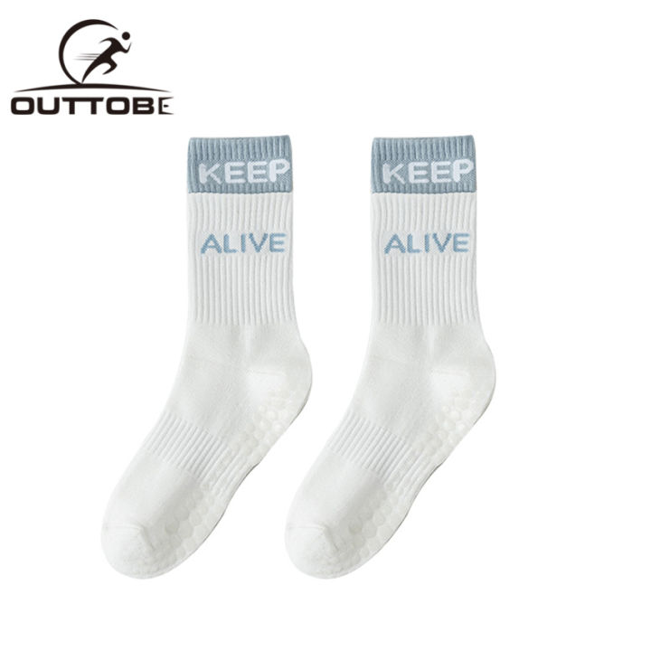 Outtobe%20Premium%20Anti-slip%20Yoga%20Socks%20Practice%20Zumba%20Training%20Socks%20Sports%20Socks%20%20Floor%20Barre%20Non-slip%20Socks%20Dance%20Pilates%20Fitness%20Cotton%20Stocking%20Gym%20Yoga%20Socks%20with%20Grips%20for%20Women%20Men%20Home%20House%20-%20Image%203