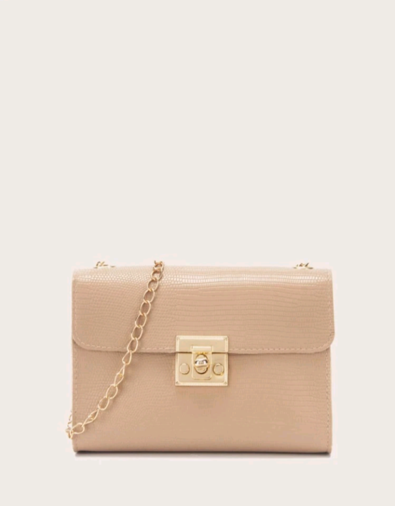 Flap chain bag
