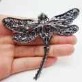Fashion Crystal Rhinestone Wings Dragonfly Brooch Exquisite Birds Pin Brooch for Women Men Party Casual Office Brooch Pins Gifts. 