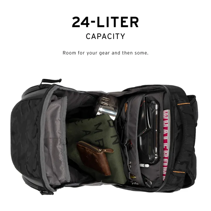 24-Liter%20URBAN%20ARMOR%20GEAR%20UAG%20Backpack%20Lightweight%20Tough%20Weather%20Resistant%20Laptop%20Backpack%20-%20Image%204