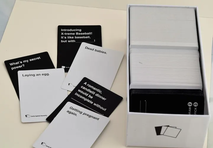 Cards%20Against%20Humanity%20-%20A%20Party%20Game%20for%20Horrible%20People%20-%20Image%203