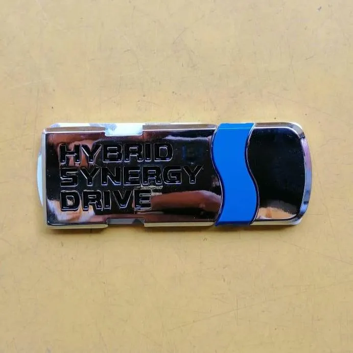Original%203D%20Hybrid%20Synergy%20Drive%20Badge%20-%20Image%203