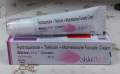 Rx SKINLITE (SKIN LITE ) Hydroquinone + Tretinoin + Mometasone Furoate Cream 25g (slht). 