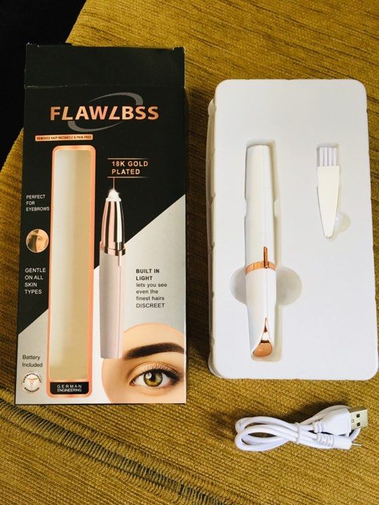 USB%20led%20light%20in%20build%20RECHARGEABLE%20flawless%20or%20flawlbss%20eye%20brows%20flet%20electric%20finishing%20touch%20brow%20remover%20hair%20trimmer%20eyebrows%20built%20in%20for%20added%20visibility%20-%20Image%207
