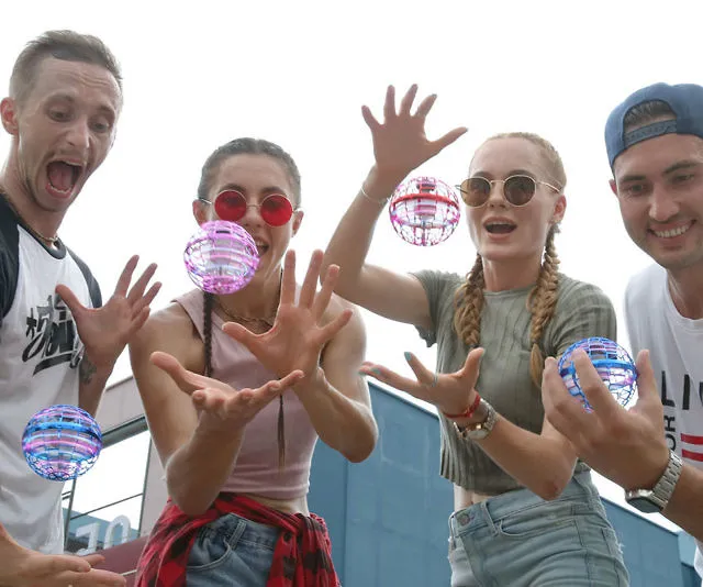 Flying%20Spinner%20Ball%20%20-%20FlyNova%20-%20Inovative%20-%20Image%203