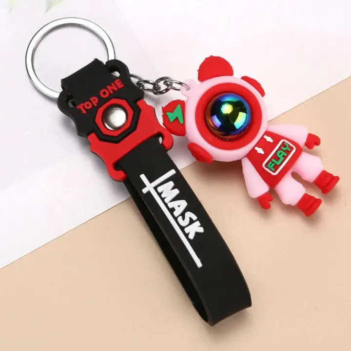 Bear%20Design%20Lightning%20Keychain%20-%20Fun%20and%20Practical%20Key%20Accessory%20-%20Image%204