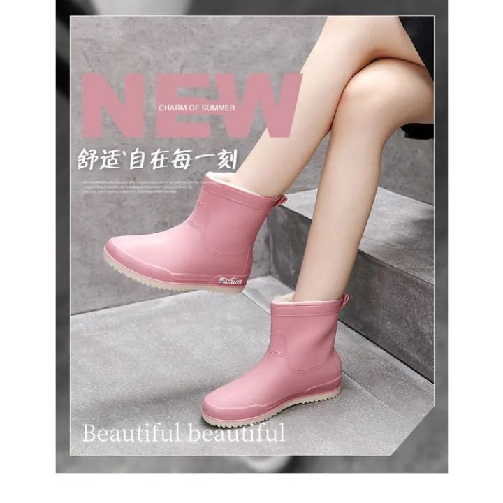 Rain%20Boots%20Women's%20Fashionable%20Outer%20Wear%20Fleece-Lined%20Waterproof%20Mid-Calf%20Rain%20Boots%20Non-Slip%20Wear-Resistant%20Cotton-Padded%20Detachable%20Silicon%20Shoes%20-%20Image%205