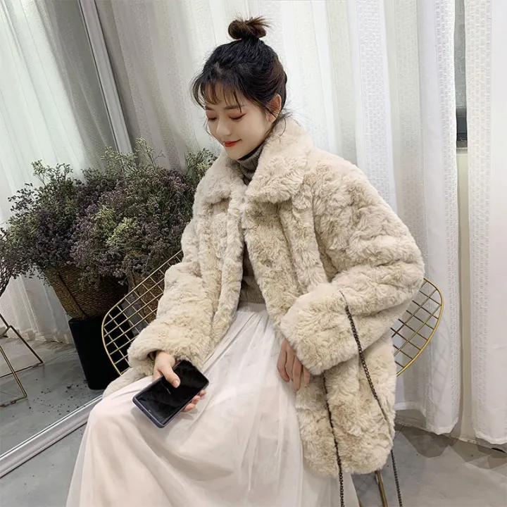 Plush%20Coat%20Women%20HEYGIRL%20Black%20Brother%20Same%20Style%20Faux%20Rabbit%20Fur%20Short%20Korean%20Style%20Autumn%20and%20Winter%20New%20Fur%20Coat%20for%20Women%20-%20Image%204