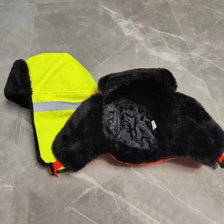 Russian%20Style%20Thickened%20Trapper%20Hat%20Waterproof%20Windproof%20Bomber%20Cap%20Warm%20Reflective%20Strips%20Design%20Ski%20Hat%20Winter%20Outdoor%20Activities%20-%20Image%204