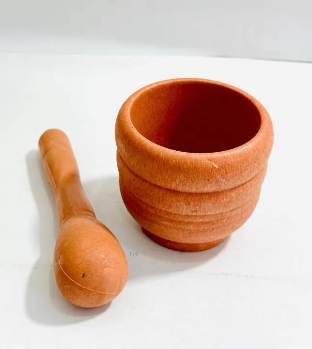 Pestle%20and%20Mortar,%20Plastic%20and%20Fiber%20-%20Image%202
