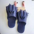Home Cartoon Cat Baby Boy and Girl Summer Sex Super Explosion One Couple Slippers Paw Claw Beach Non-Slip Slippers Hand-Shaped Brush ?. 