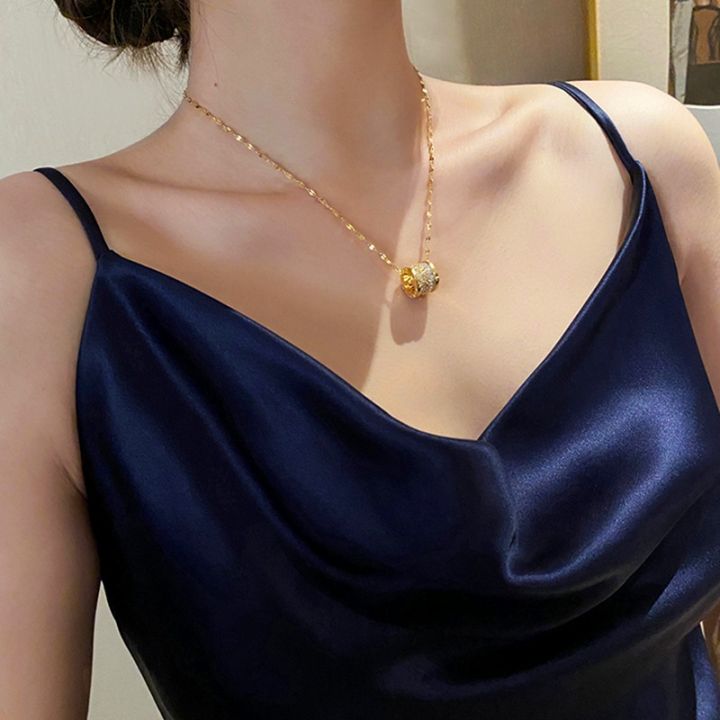 ShopSphere%20Lssc%20Kwintas%20Stainless%20Steel%20Necklace%20for%20Women%20Classic%20Pendant%20Gold%20Chain%20Accessories%20Jewelry%20-%20Image%203