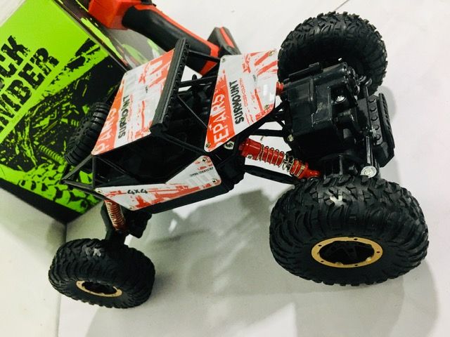 4WD%20Rock%20Crawler%20Off%20Road%20Metal%20Rechargeable%20Monster%20Car%20Truck%20Buggy%20Jeep%20Giant%20Rock%20Climber%202.4Ghz%201%20to%2014%20Scale%20Luxury%20Design%20High%20Quality%204%20Wheel%20Off%20Road%20Full%20Function%20-%20Image%209
