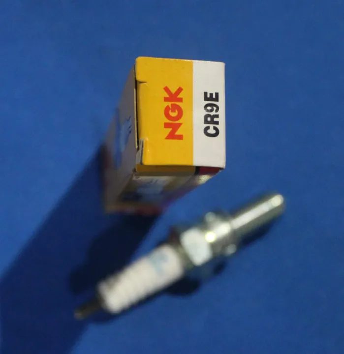 NGK%20SPARK%20PLUG%20CR9E%20(%20ray%20zr%20,discover%20,pulsar,%20fz%20)%20-%20Image%204