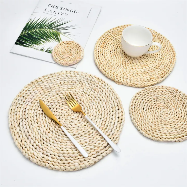 Natural%20Corn%20Straw%20Woven%20Handmade%20Husk%20Rattan%20Placemats%20Cup%20Coaster%20Grass%20Mats%20Heat%20Resistant%20Kitchen%20Dining%20Table%20Accessories%20-%20Image%203