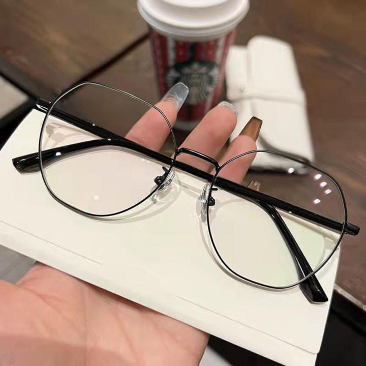 Anti-blue Light Anti-blue Light Glasses Anti-blue Light Flat Mirror Eyeglasses UV400 Protection Oval Frame Sunglasses Metal Ins Trend Flat Mirror Eyeglasses for Use in different scenarios to protect