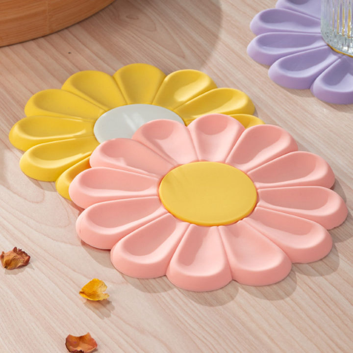 Coasters%20Placemat%20Cute%20Daisy%20Coaster%20Bowl%20Pad%20Tea%20Coaster%20Bar%20Cup%20Mat%20Silicone%20Coaster%20Cup%20Mat%20Creativity%20Coaster%20-%20Image%204