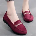 【ZOSR】Pu Sole Old Beijing Cloth Shoes Women's Shoes Flat Mom Shoes Slip-on Flat Gommino 41 plus Size New. 