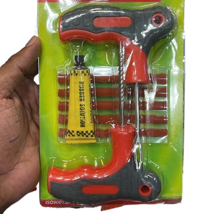 DELUXE TIRE PLUG KIT