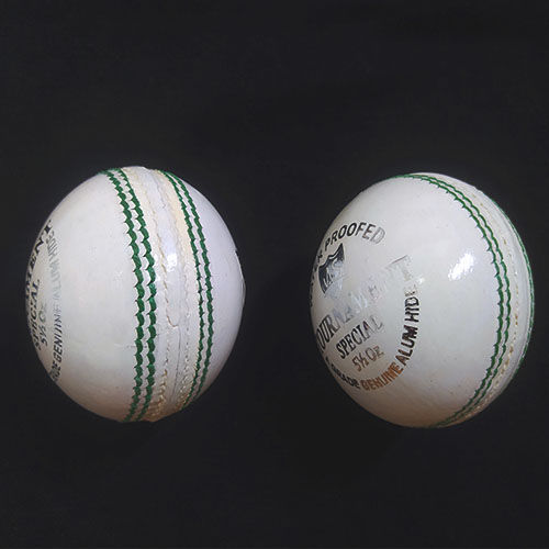 Cricket%20Ball%20(%20%20CRICKET%20LEATHER%20BALL%20%20-5%201/2%20Oz%20)%20-%20Image%202